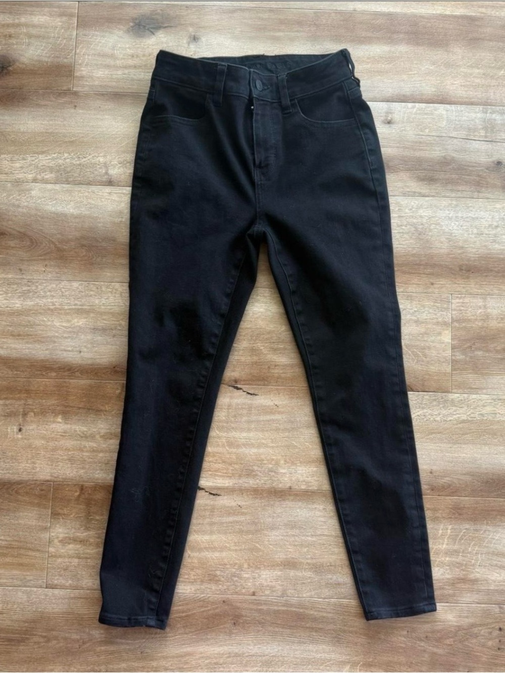 American Eagle Black High-Waist Women’s Jeans